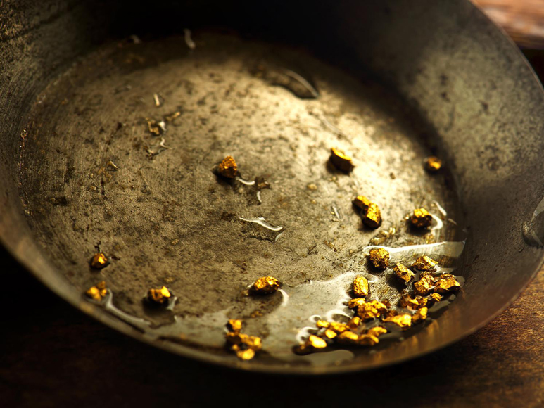 Gold panning at Tracker's Lost Gold Reef near Riechard Road in Margaret River